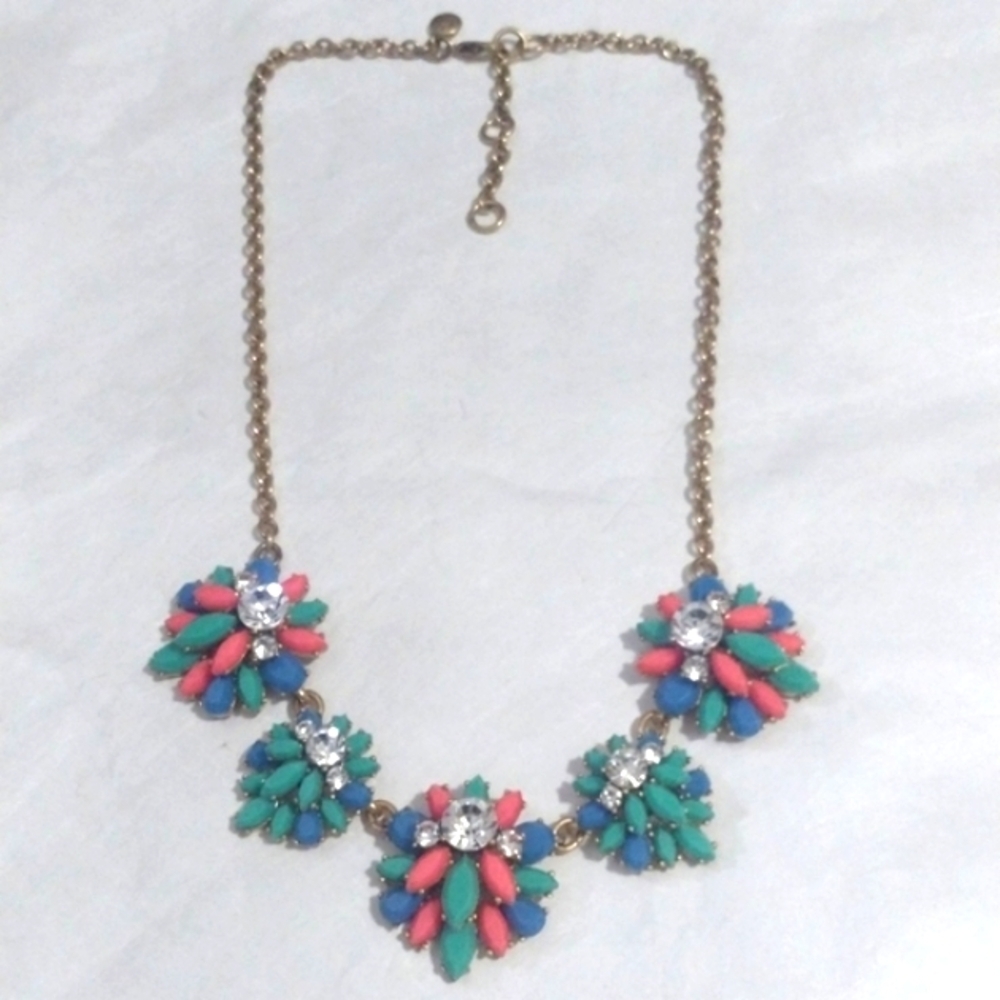 J. CREW PASTEL EPOXY RESIN AND CRYSTAL STONE GOLD-TONE BIB 17-19" NECKLACE - Picture 6 of 12